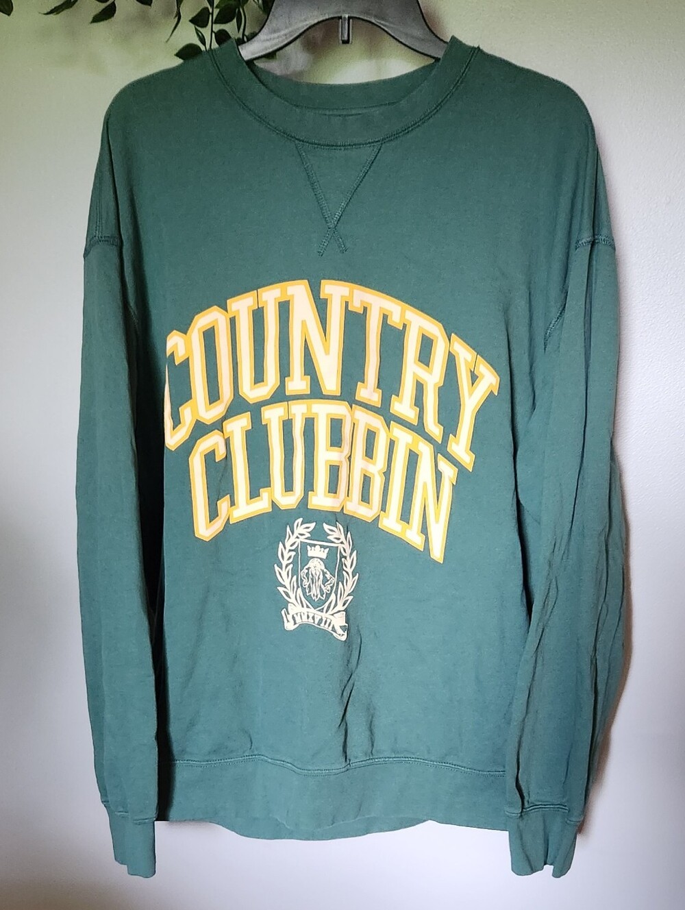 Country Clubbin Graphic Crewneck Sweatshirt 100% Cotton